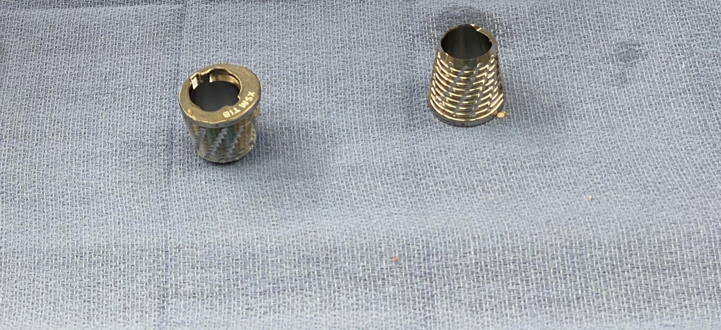 Metaphyseal sleeves